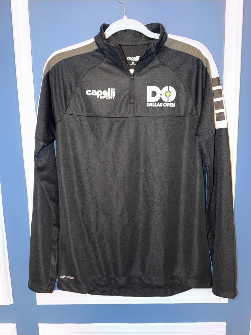 NWOT Capelli Sport CS Cool Black Quarter Zip Dallas Open - Size M